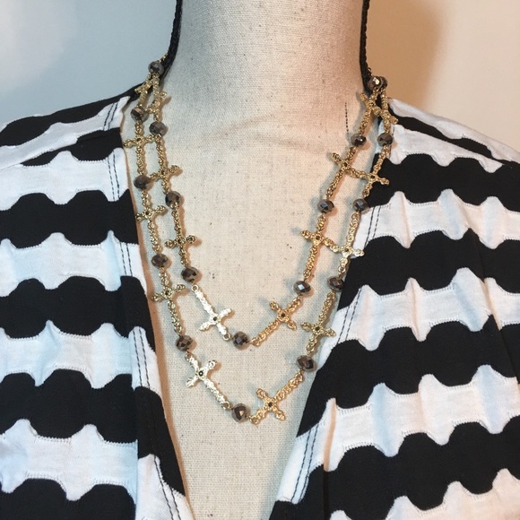 Cookie Lee Jewelry - Cookie Lee Long Cross Necklace💝